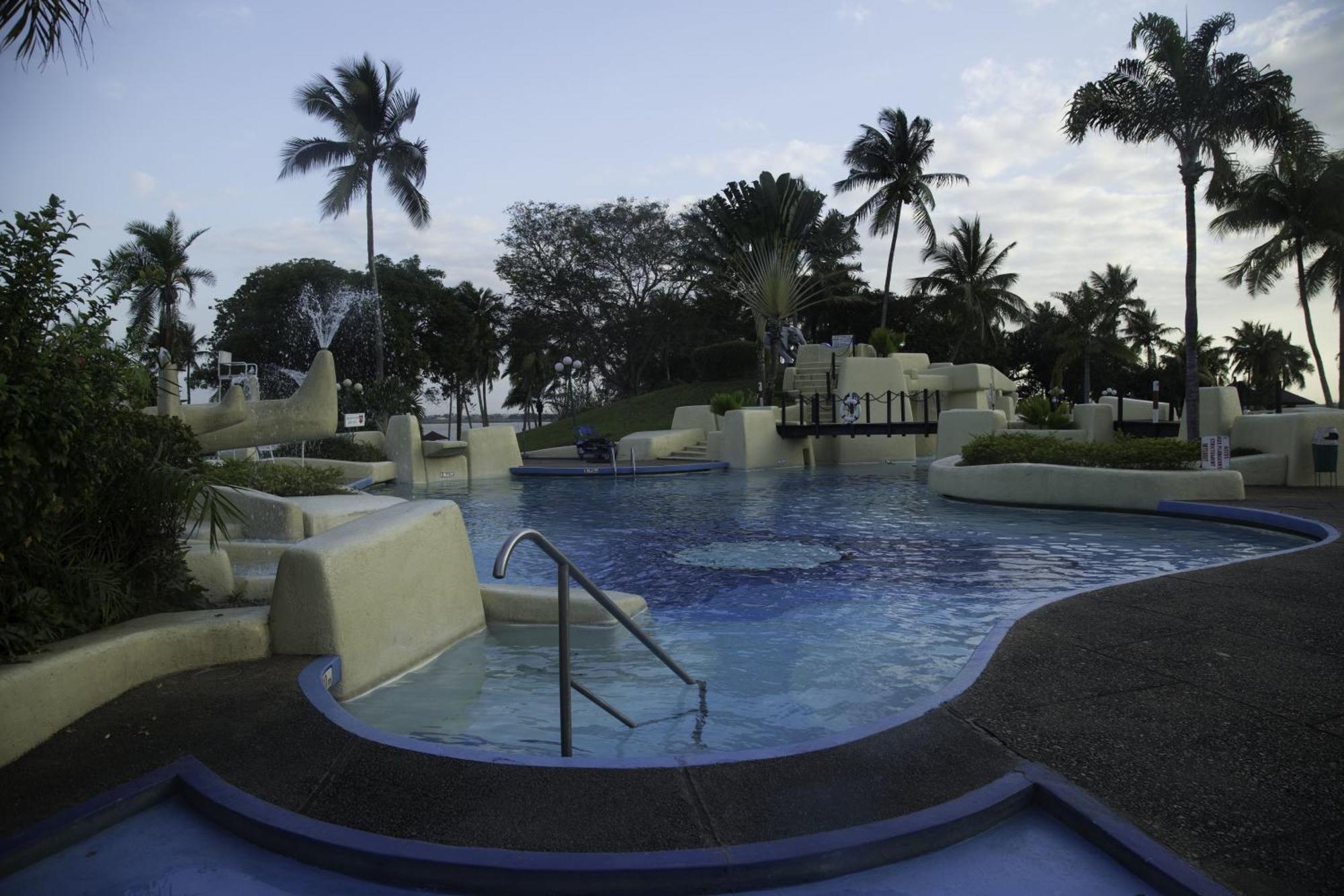 Heden Golf Hotel Abidjan Exterior foto